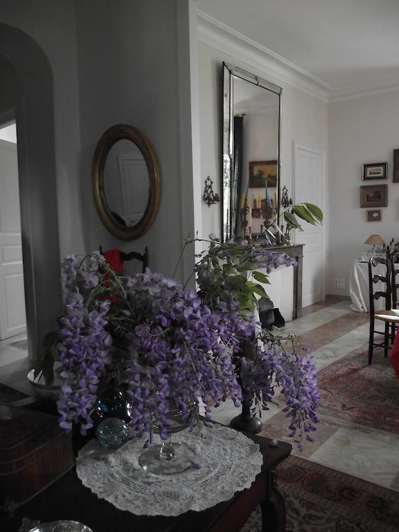 Bed and Breakfast Castel La Bergerie Laglorieuse Exterior foto